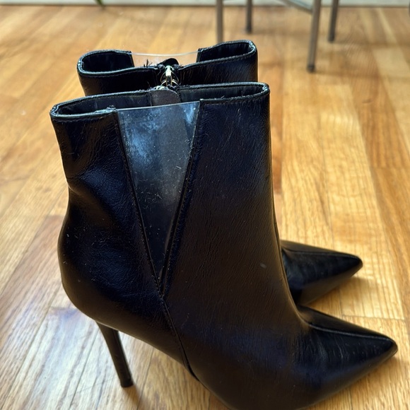 Black booties - Picture 1 of 4